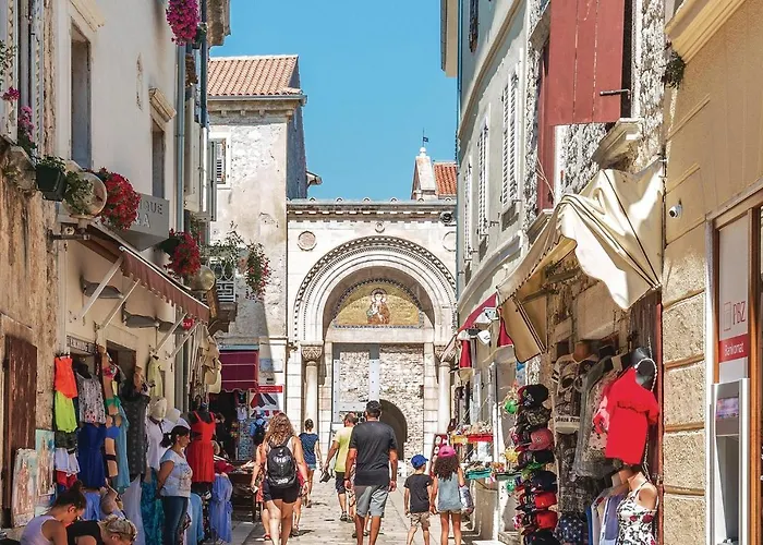 Beautiful In With Wifi Apartment